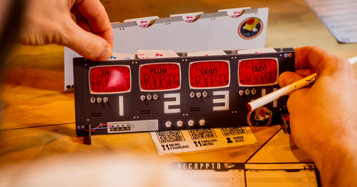 Decrypto 5th Anniversary Edition adds new words to deduction board game ...