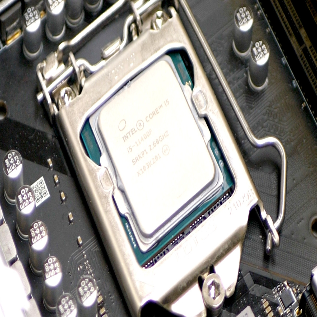 Intel Core i5-11400F Desktop Processor 6 Cores up to 4.4 GHz LGA1200 (Intel  500 Series chipset) 65W 