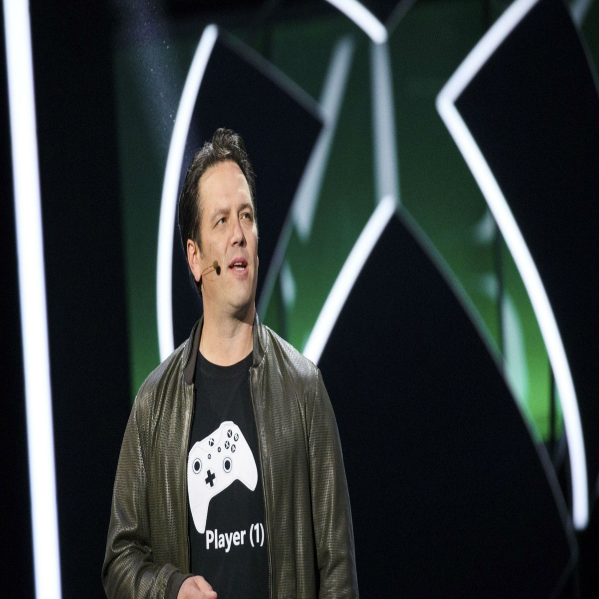 Phil Spencer Wants FORTNITE To Continue Allowing PS4/Xbox One
