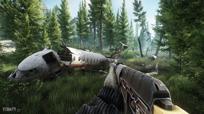 A player approaching a crashed plane in Escape From Tarkov
