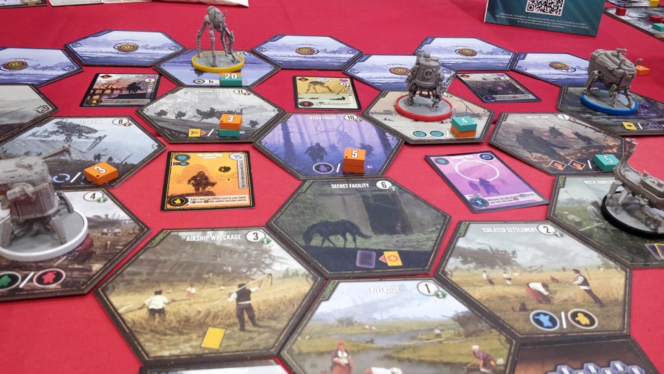 An image of the board and pieces for Expeditions.