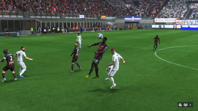 Fikayo Tomori si alza per un colpo di testa in FIFA 23