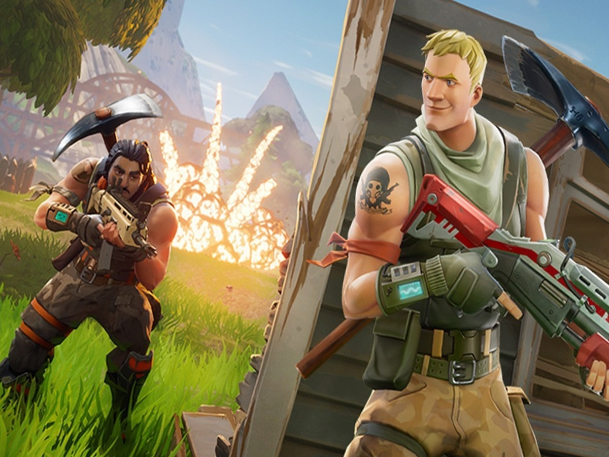 Fortnite briefly features PS4 and Xbox One cross-platform play