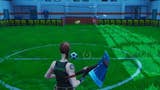 Fortnite - Cómo marcar un gol en un campo cubierto