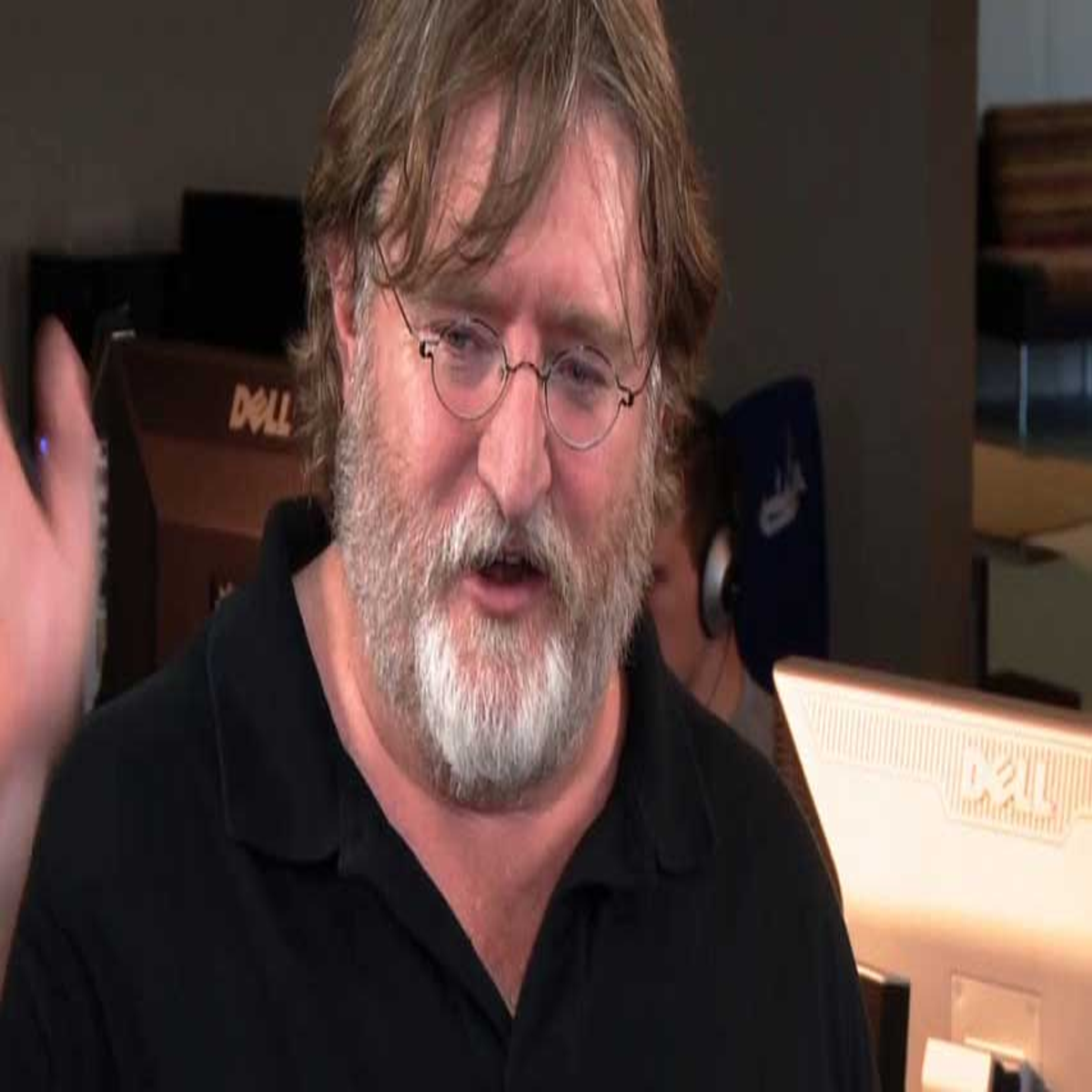 Gabe Newell Gives out his password while presenting a safety
