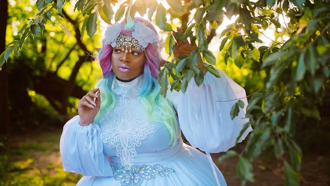 GeishaVi Unicorn Sorceress cosplay
