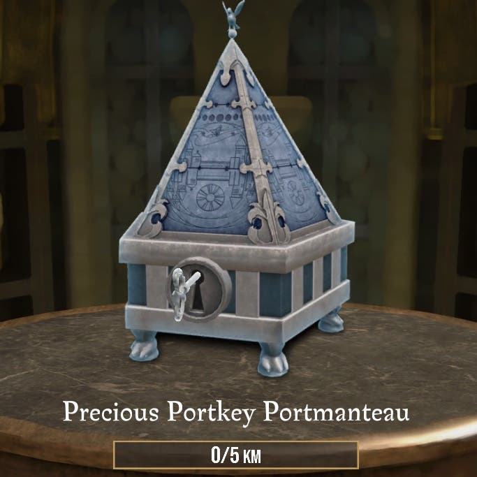 Harry Potter Wizards Unite - Portkey Portmantaus, Golden Keys, Silver ...
