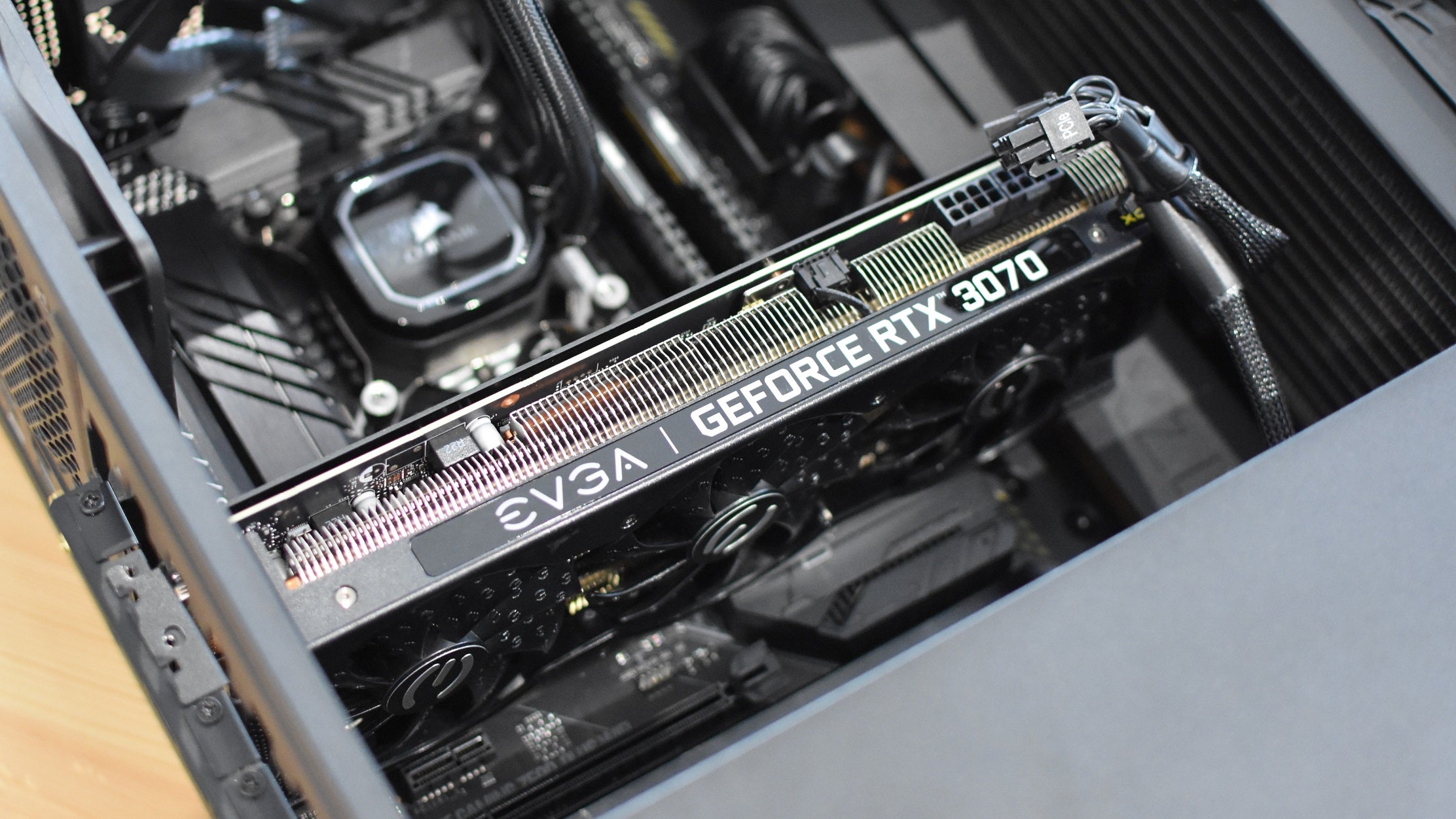 How to install a graphics card Rock Paper Shotgun