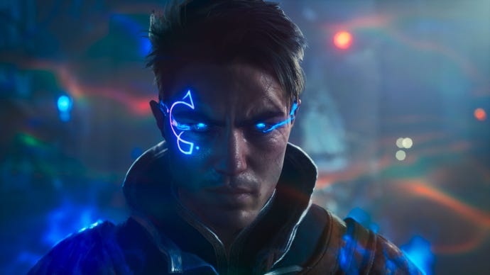 Jak, karakter utama di Immortals Of Aveum, melihat ke kamera saat mata dan tato wajahnya bersinar biru