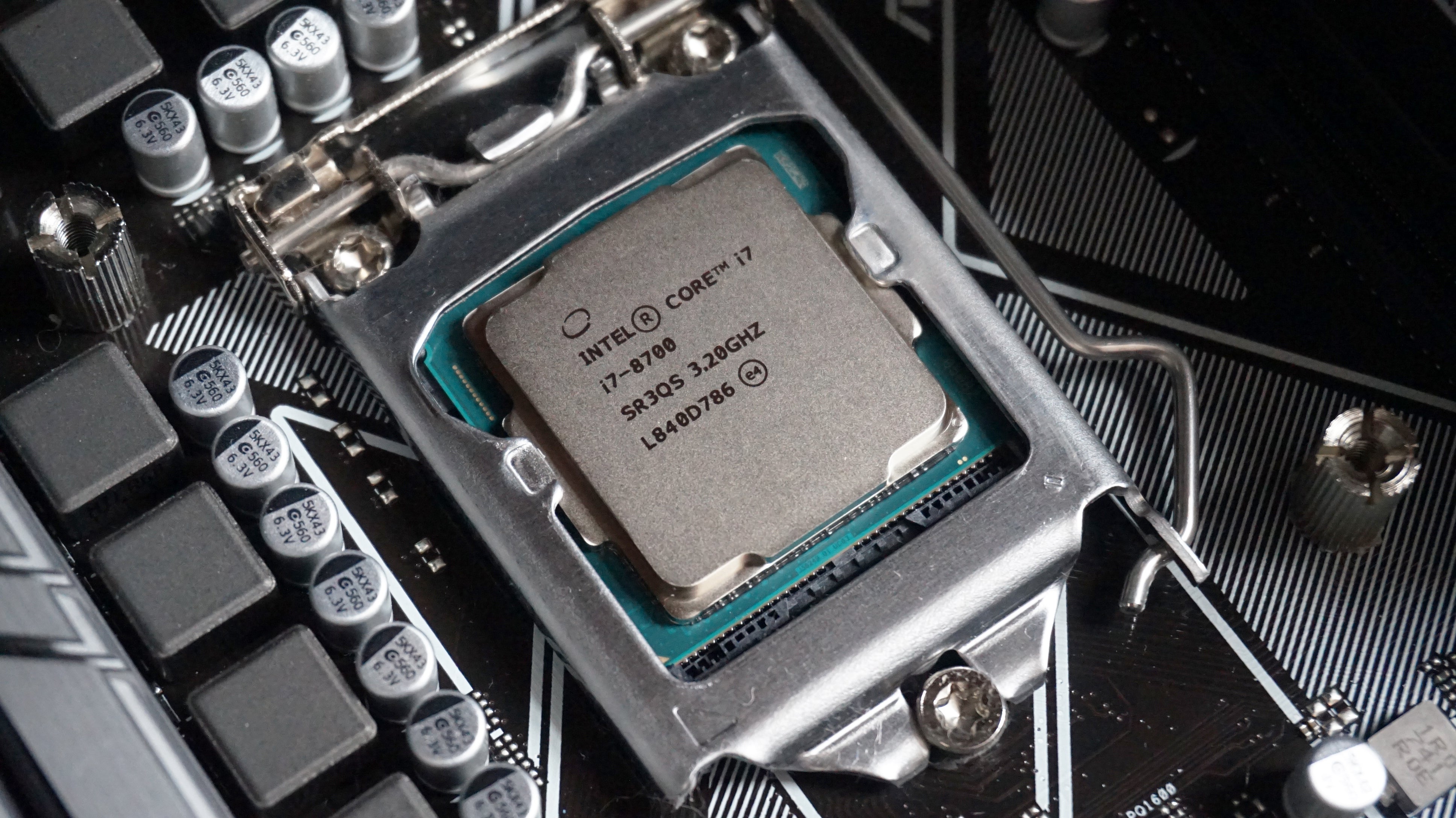 intel core i7-8700 【動作確認済み】