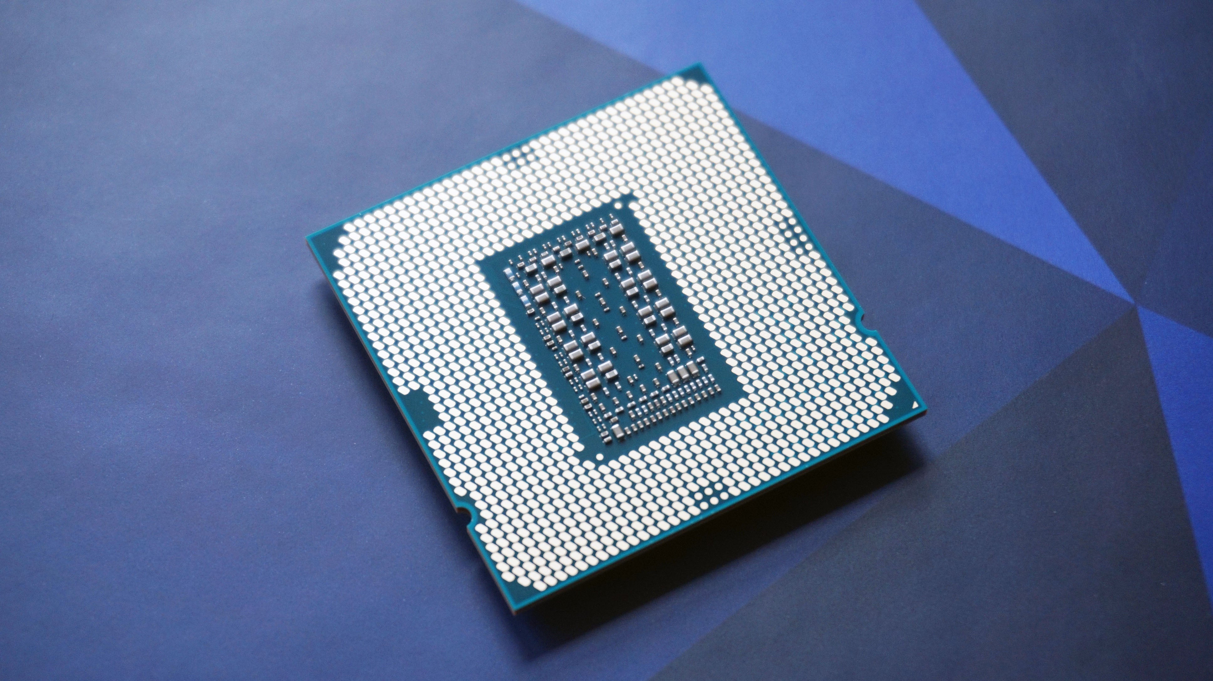 Intel's Core i9 10850K flagship CPU is down to $290 at Newegg
