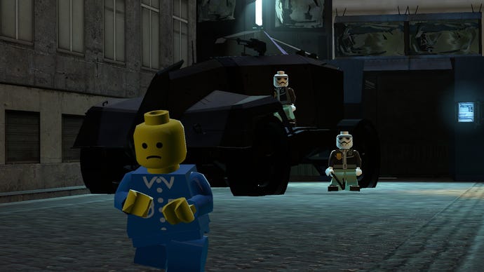En Lego Minifig løber væk fra kombineret soldater i Lego Half-Life 2 Mod