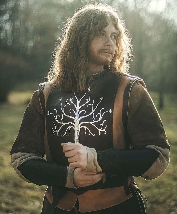 50 Lord of the Rings Cosplayers For Hobbit Day | Cosplay Central