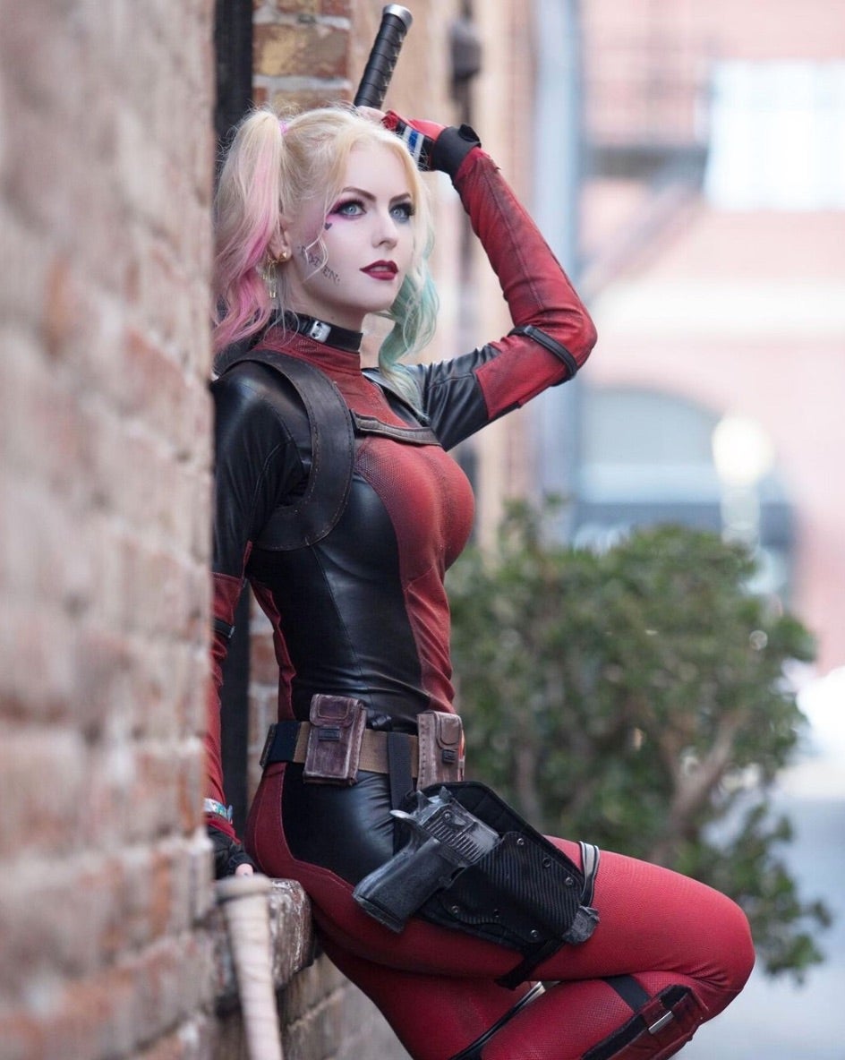 Sexy harley quinn deals cosplay