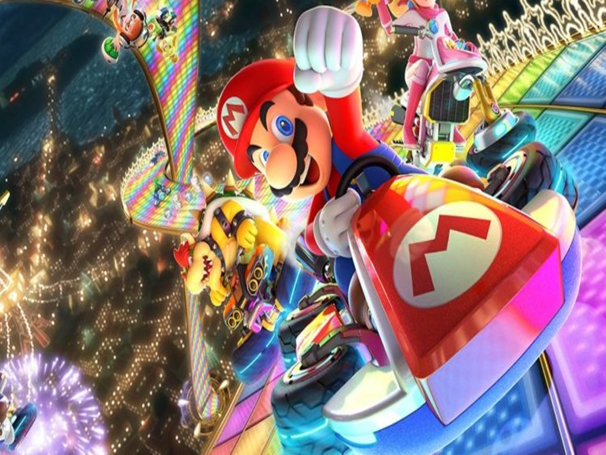 https://assetsio.reedpopcdn.com/mario-kart-8-deluxe-is-getting-48-new-courses-as-paid-dlc-1644447160033.jpg?width=1200&height=900&fit=crop&quality=100&format=png&enable=upscale&auto=webp