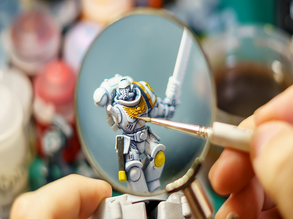 Best Paint for Miniatures, Figures & Warhammer in 2024