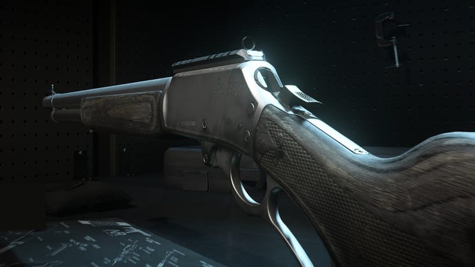 Modern Warfare 2 screenshot showing a close up of the Lockwood Mk2