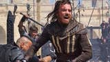 Vediamo il film di Assassin's Creed in queste due nuove immagini che mostrano Fassbender in azione