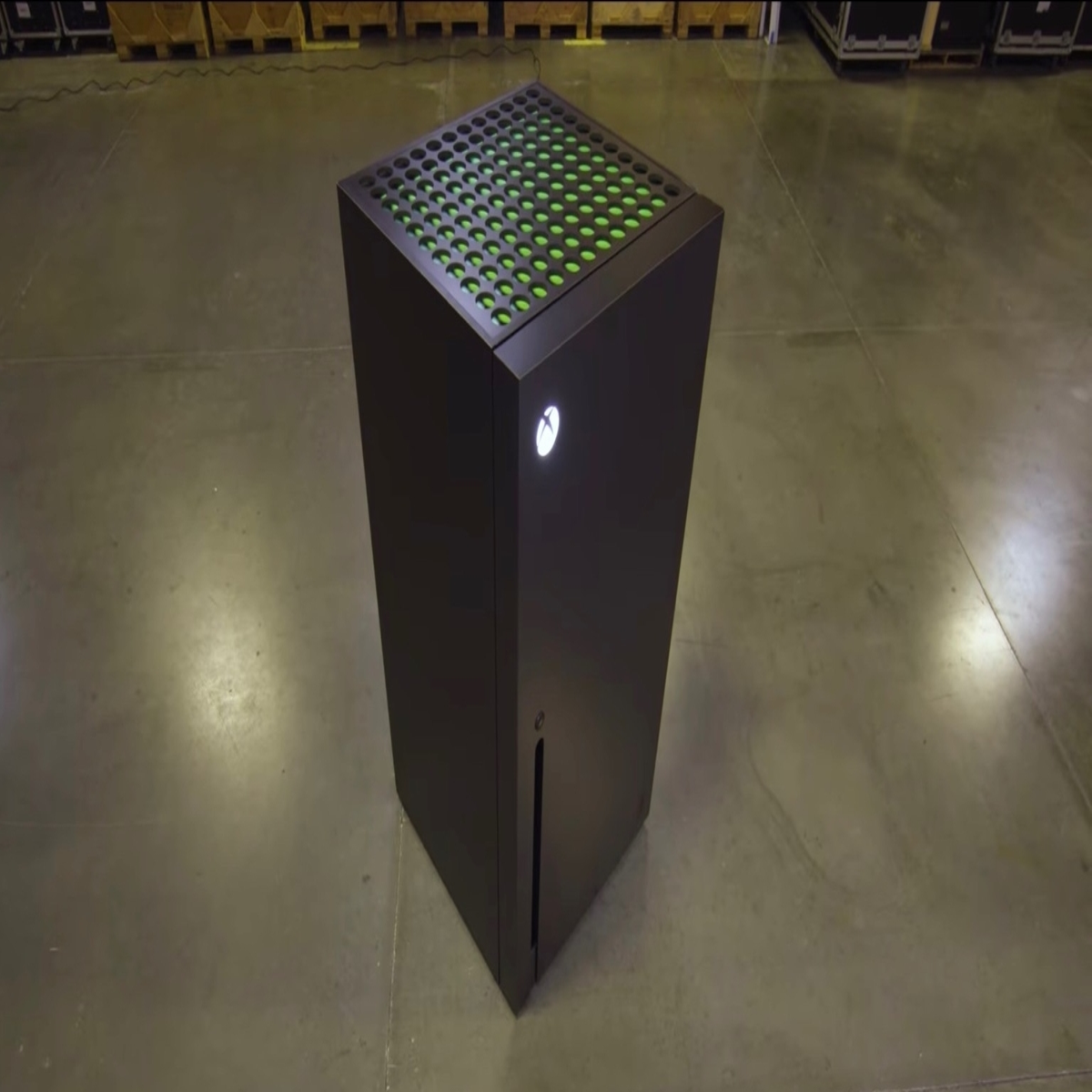 Microsoft ha realizzato un frigo a forma di Xbox