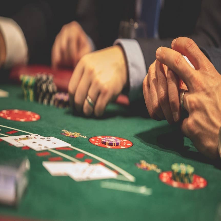 Report alleges Roblox casino sites are letting children gamble