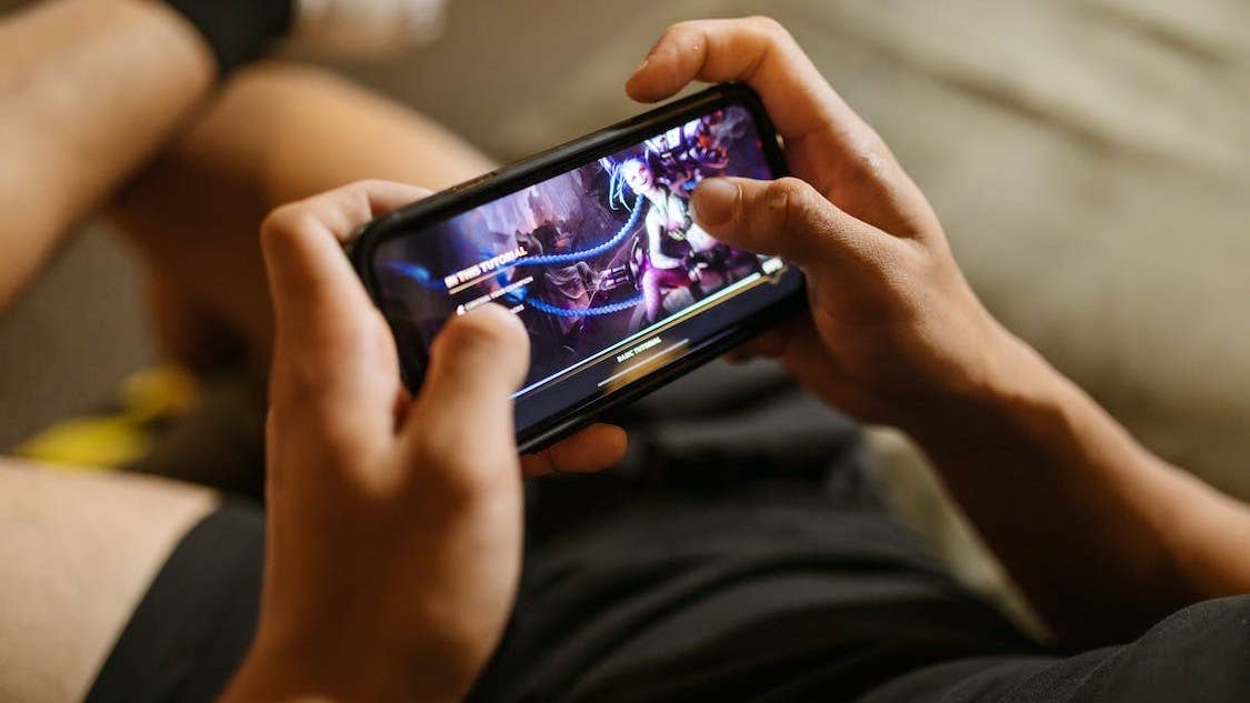 EA pays $1.4 billion to acquire another mobile game developer