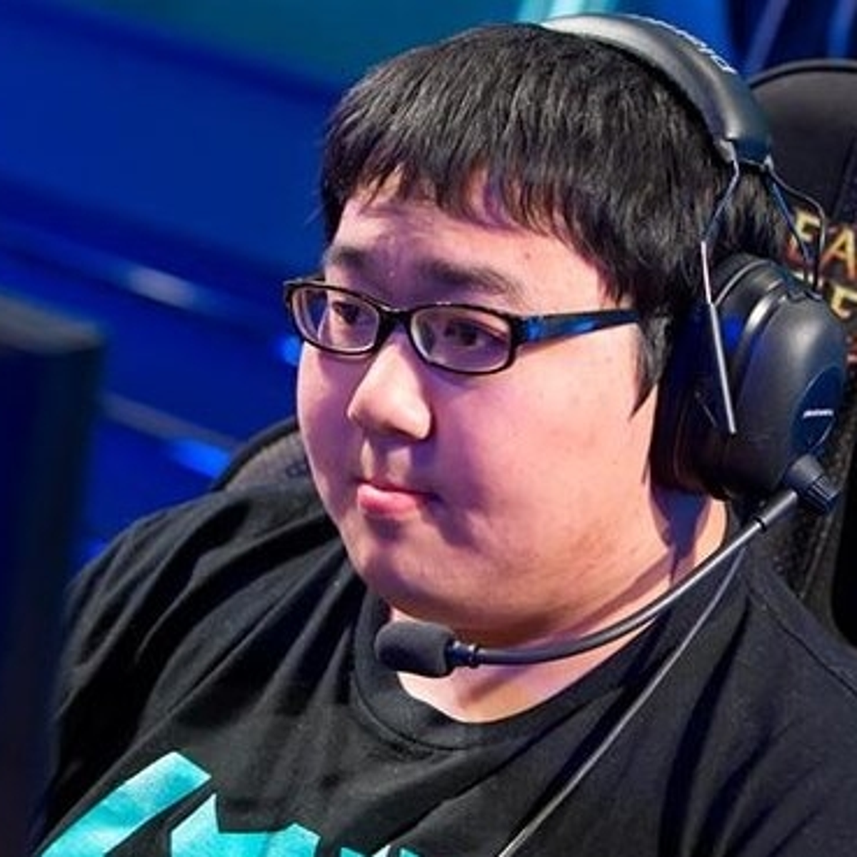 Pro League of Legends player suspended for boosting other accounts for  money
