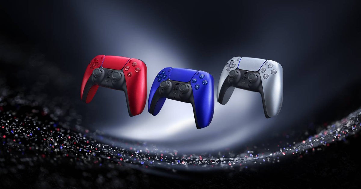 La PS5 riceverà presto tre nuove cover in metallo con controller abbinati