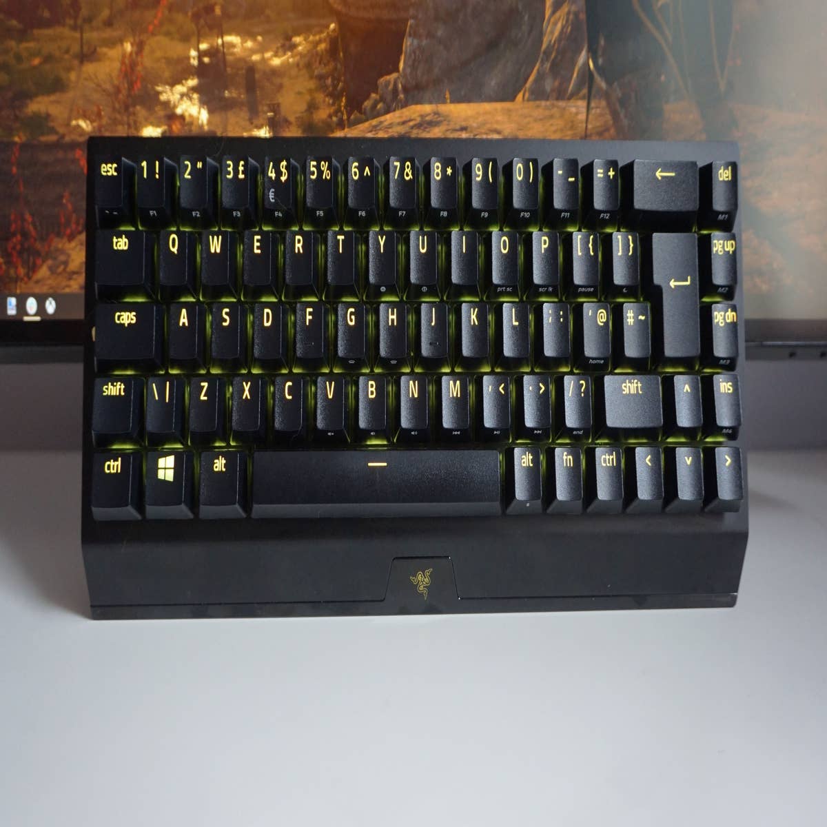 Razer BlackWidow V3 mechanical gaming keyboard, Chroma RGB lighting, Black