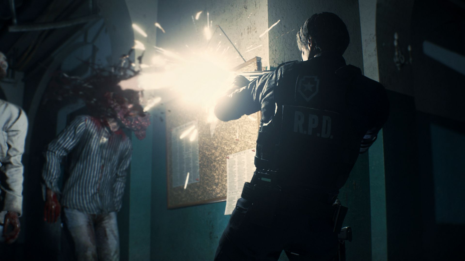 Resident Evil 2 Remake: 10 Minutes Of Terrifying Tyrant Gameplay