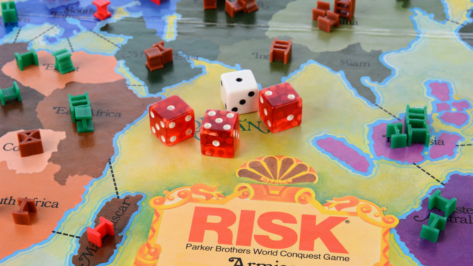  Winning Moves Warhammer Risk Strategy Board Game