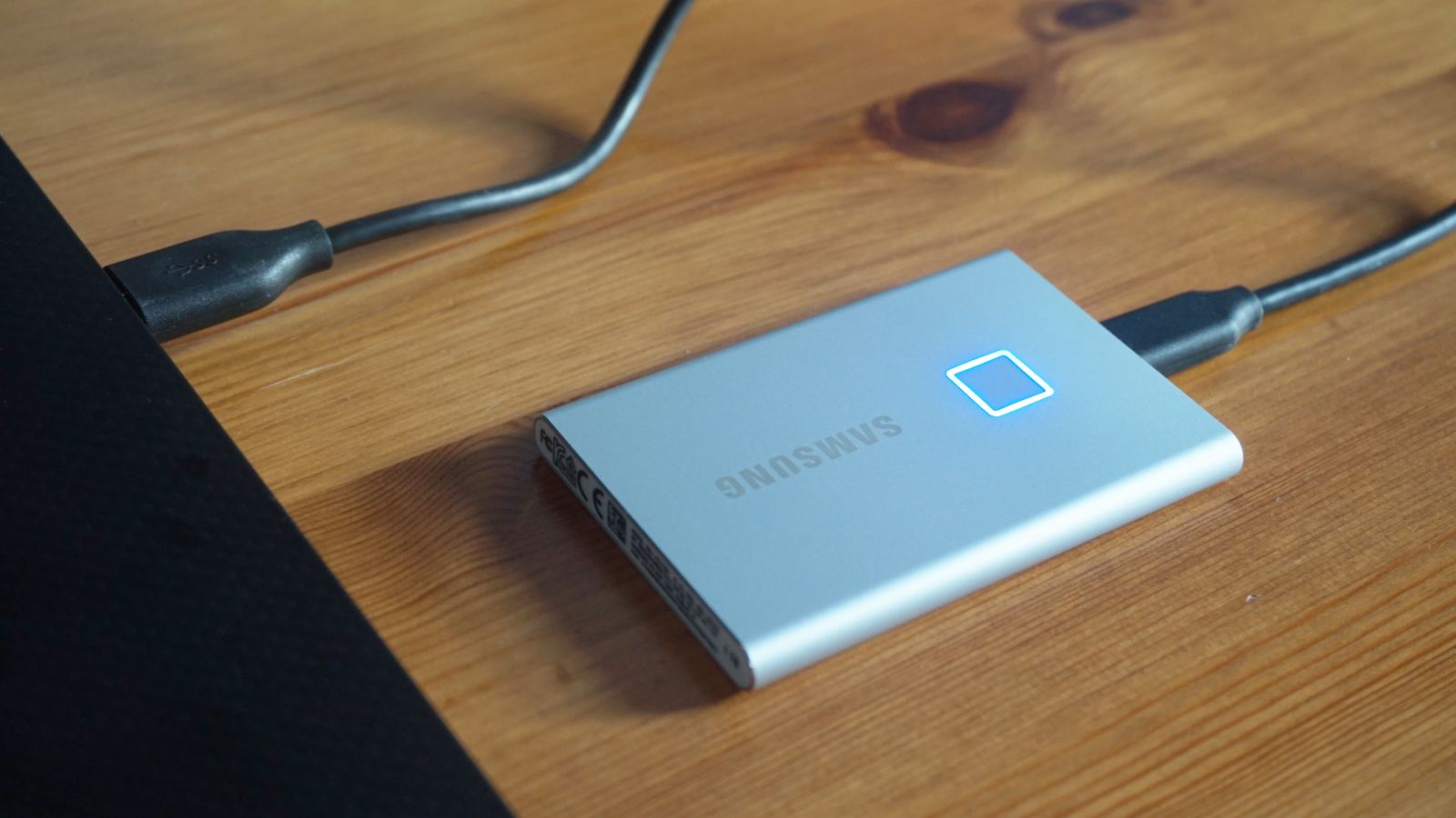 Test: Samsung Portable SSD T7 Touch - SSD mit Fingerabdrucksensor