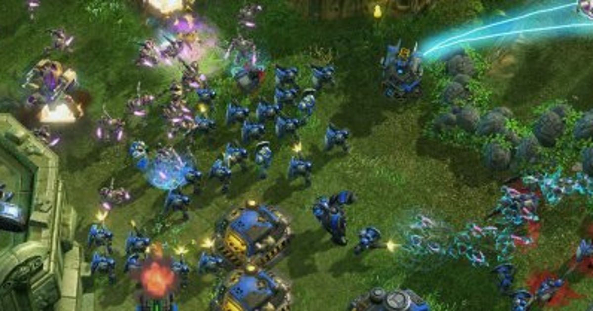 Protoss, Jim's Hands-On With SC2 | Rock Paper Shotgun
