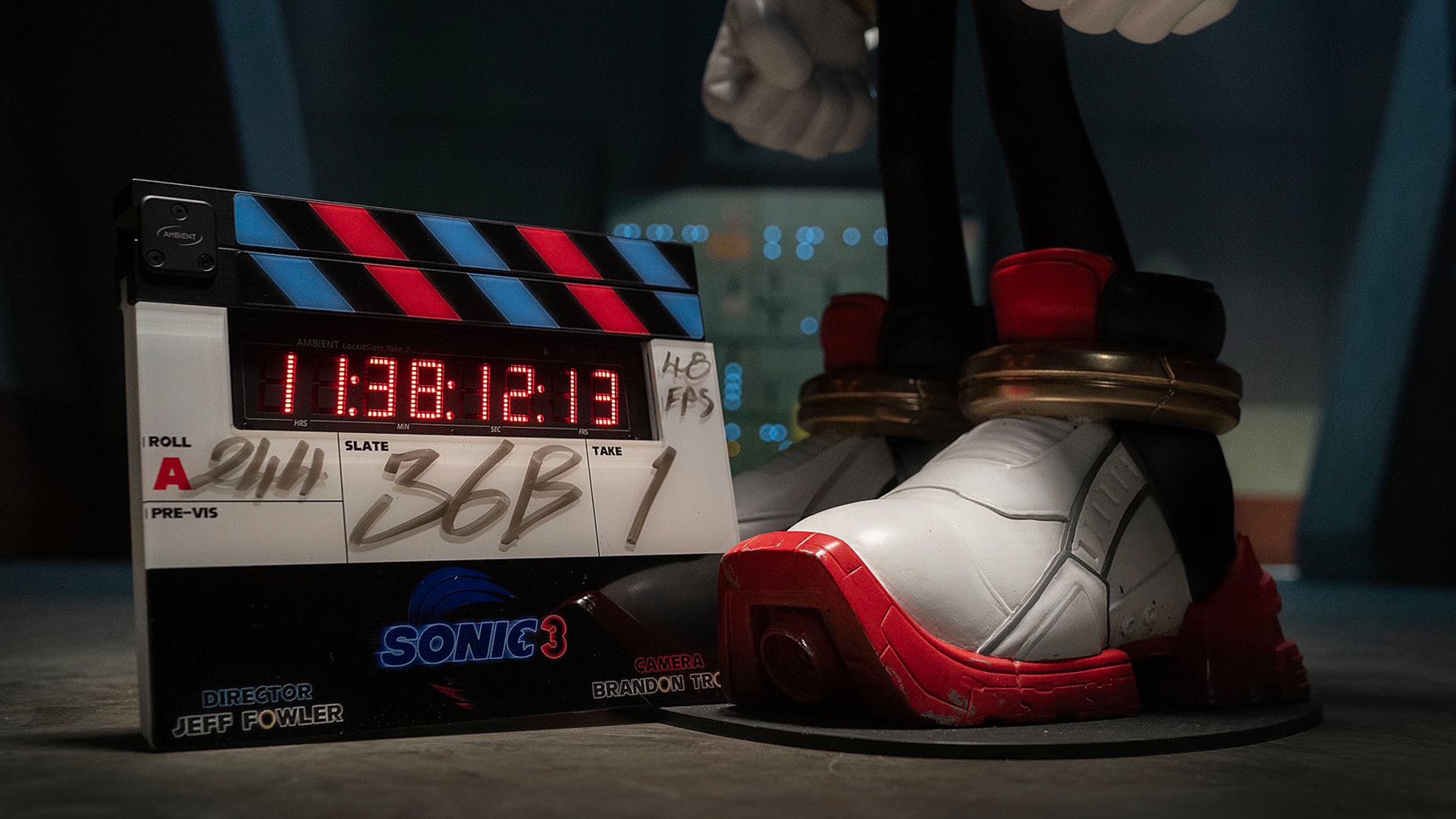 Sonic the Hedgehog 3's Shadow has some sick kicks in first look at the ...