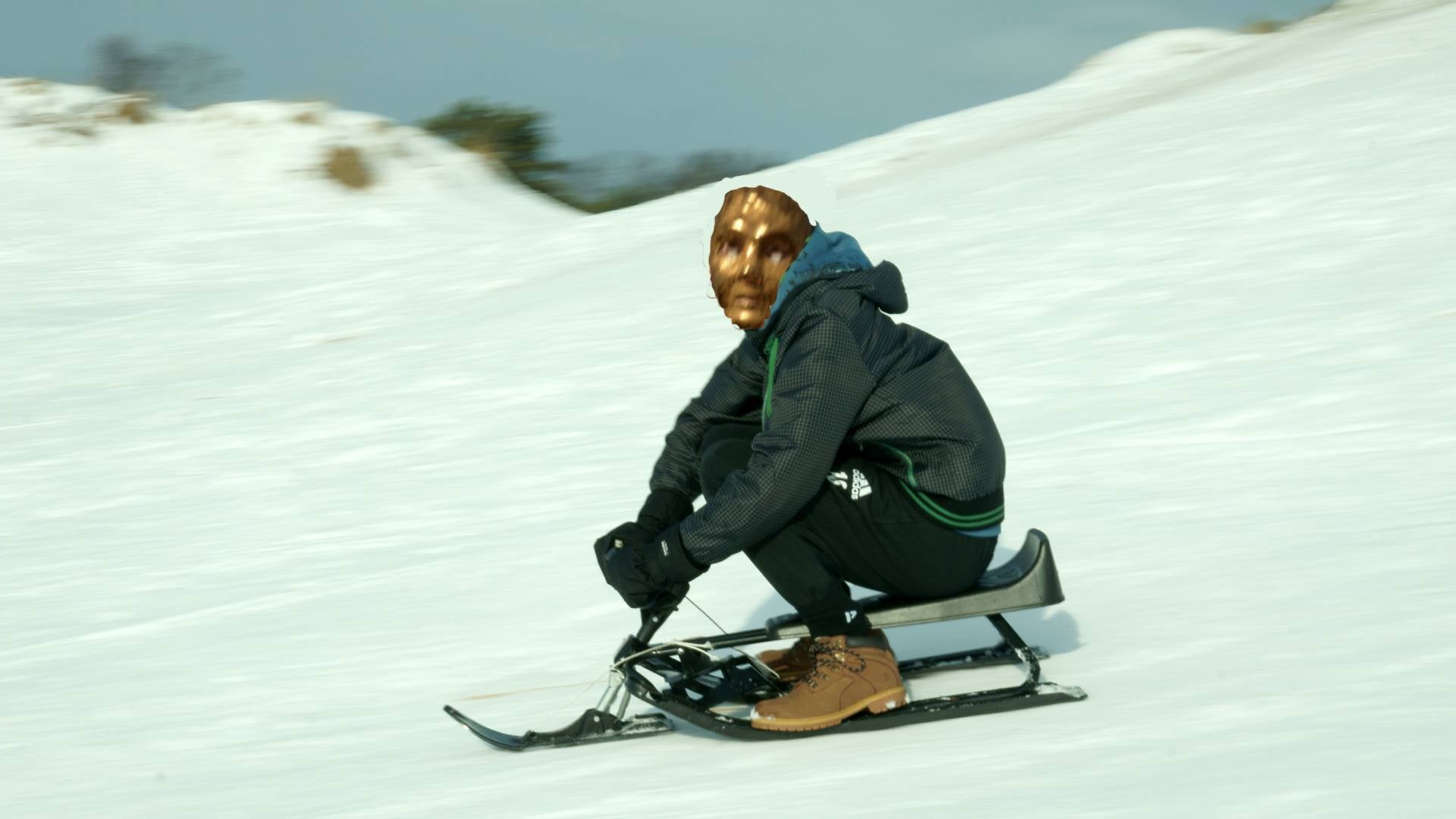 How to make a sled in Sons of the Forest VG247