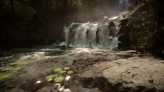 A six-limbed mutant washes herself underneath a waterfall in Sons Of The Forest.