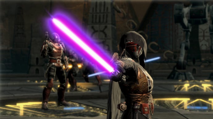 A Jedi holds out a purple lightsaber in Star Wars: The Old Republic