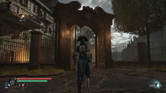 Aegis in Steelrising runs through a gate at the beginning of the Les Invalides region.