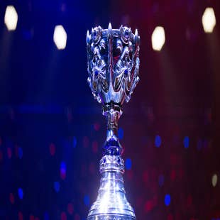 Worlds 2020] The Summoner's Cup will be presented in a Louis