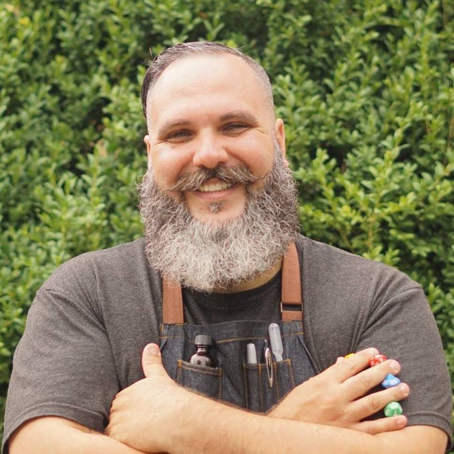 An image of Tony Vasinda.