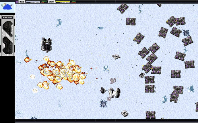Ein Overhead -Schuss mehrerer Panzer, die eine feindliche Einheit auf einer schneebedeckten Landschaft in der totalen Vernichtung in die Luft jagen