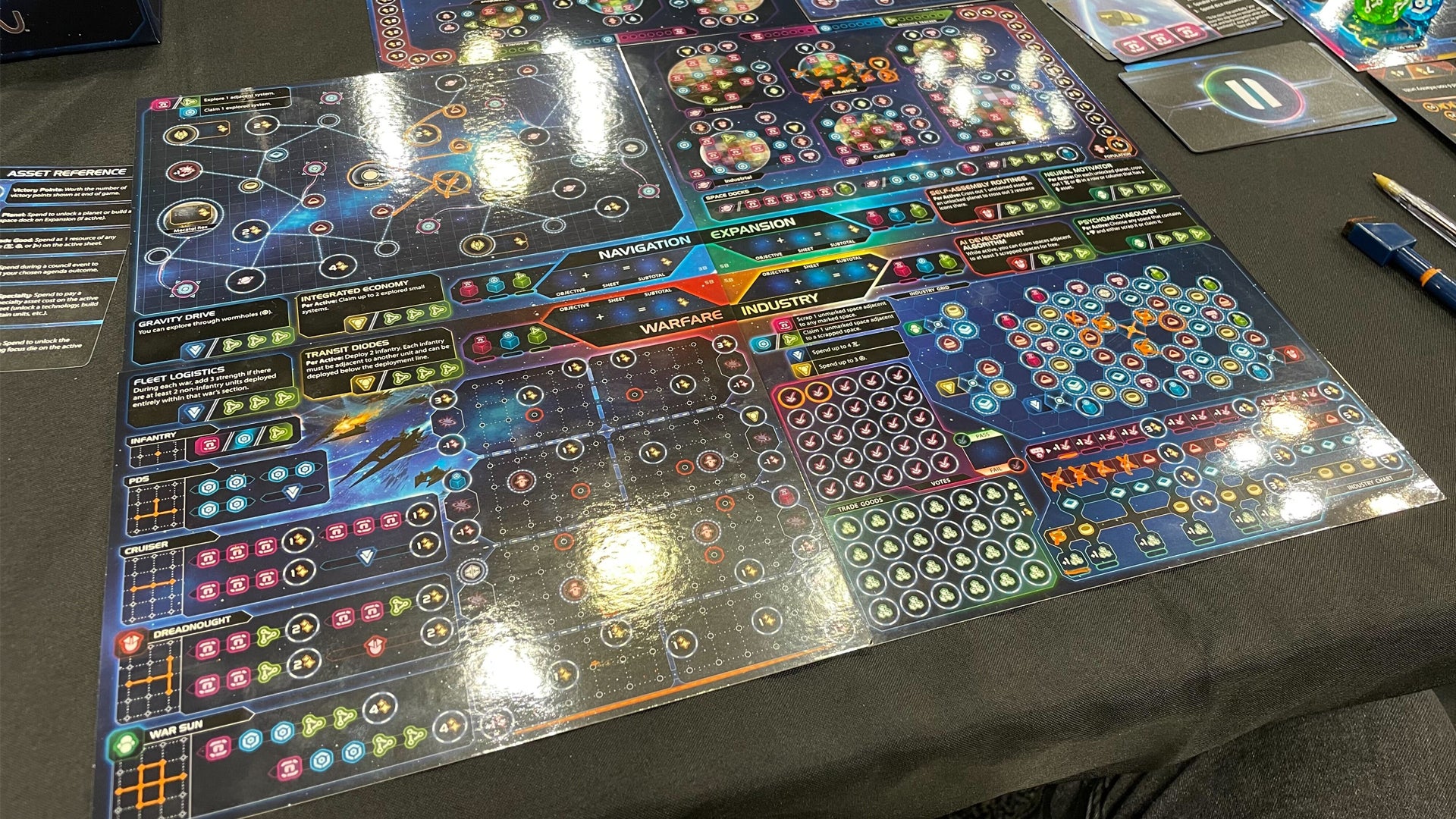 Twilight Imperium roll-and-write game Twilight Inscription shrinks