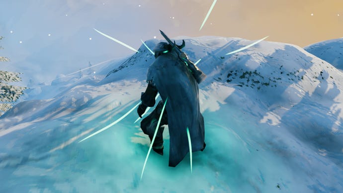 צילום מסך של Valheim של השחקן העומד בביום הרים, עם שבילי אנרגיה ירוקה פועמים מהם כתוצאה מעצם המשאלה