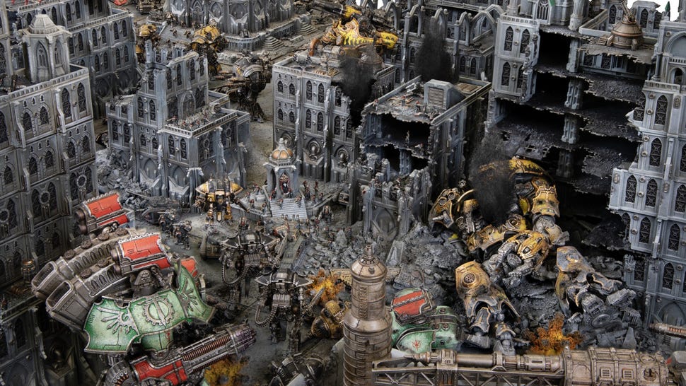 warhammer world 40k huge diorama with mechs and crumbling city
