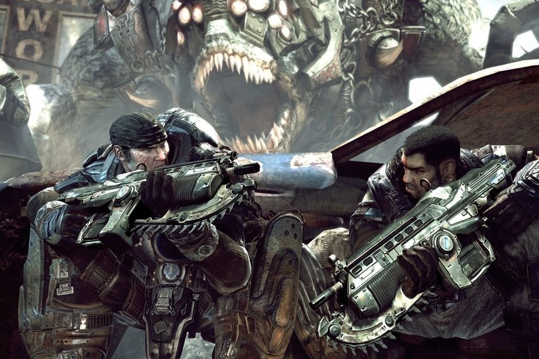 Watch Aoife swats some Locusts for the first time in Gears of War