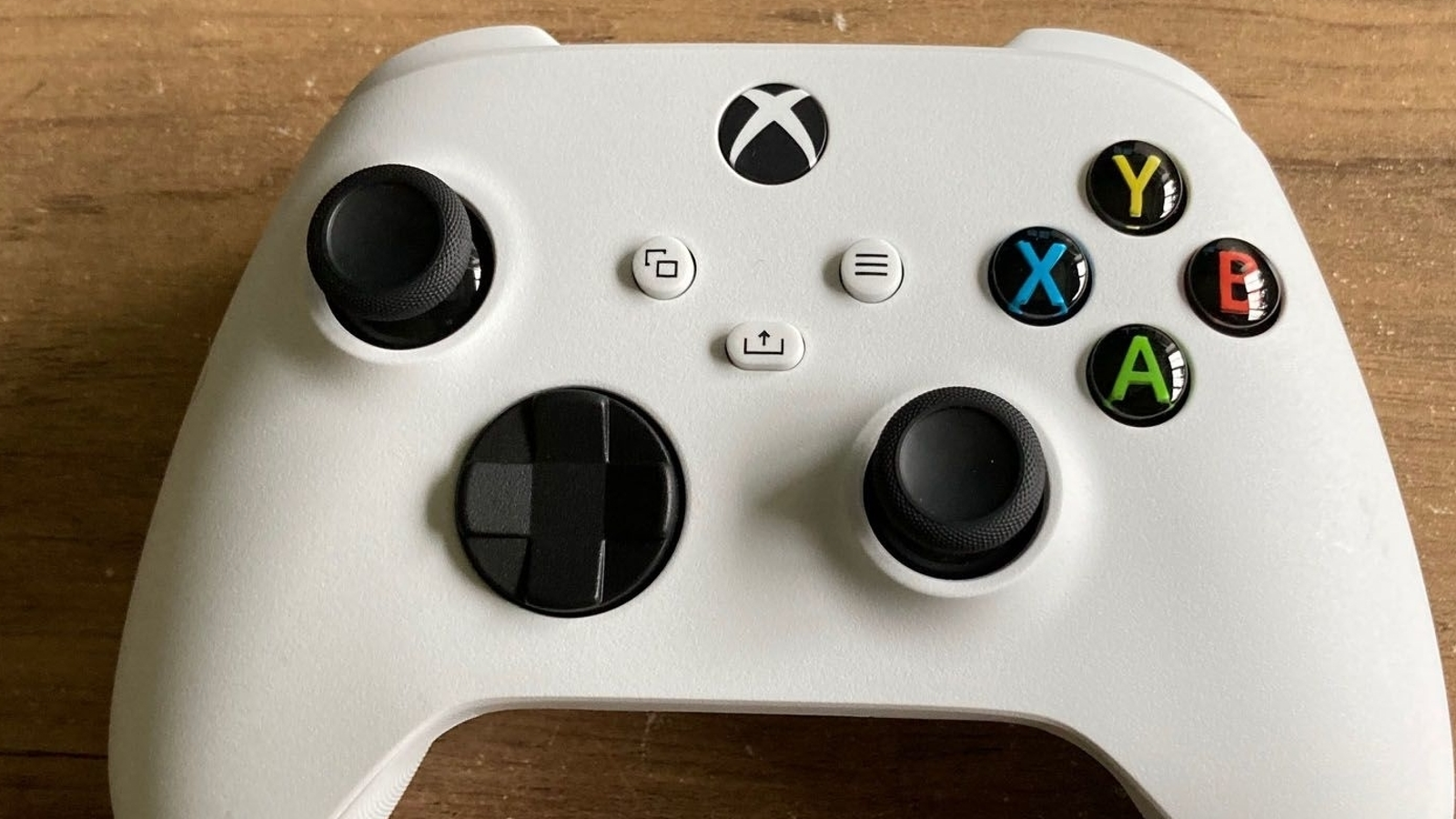 Atenção passageiros do Xbox Series, confiram joysticks para o