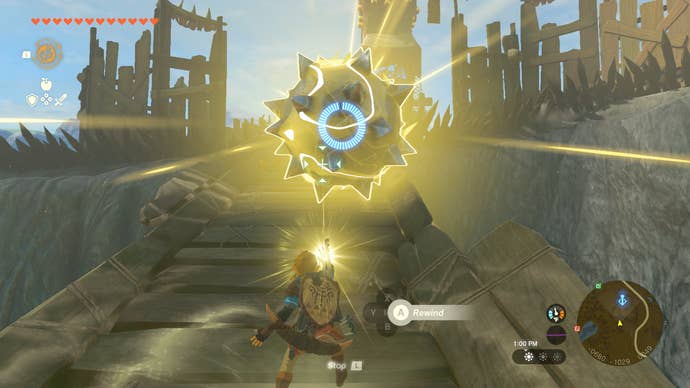 Tautkan menggunakan kekuatan Putar Ulang di Zelda: Air Mata Kerajaan untuk melempar bola runcing raksasa
