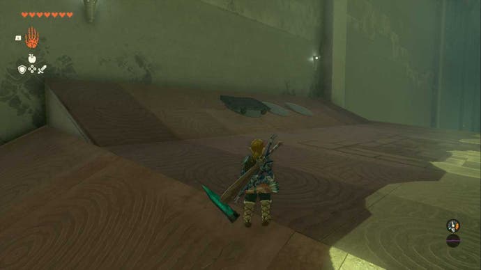 Zelda Totk Jirutagumac Shrine Link schaut auf den Wagen auf der linken Seite des Schreins